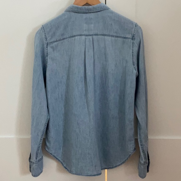 Final Sale- No Offers! GAP Women’s Blue Denim Shirt - Picture 9 of 11